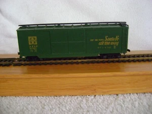 AHM HO scale ATSF 40' Box Car #67382 - Bild 1 von 6