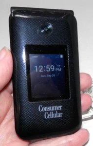 Consumer Cellular ZTE Link II Flip Cell Phone Z2335CC Black 4G LTE w/USB Cord - Picture 1 of 17