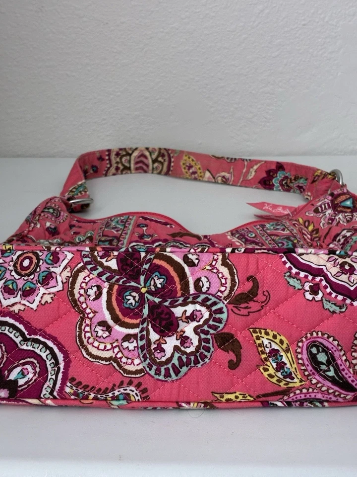 Cartera pequeña Vera Bradley Cupcakes rosa montura Foto 1 de 4