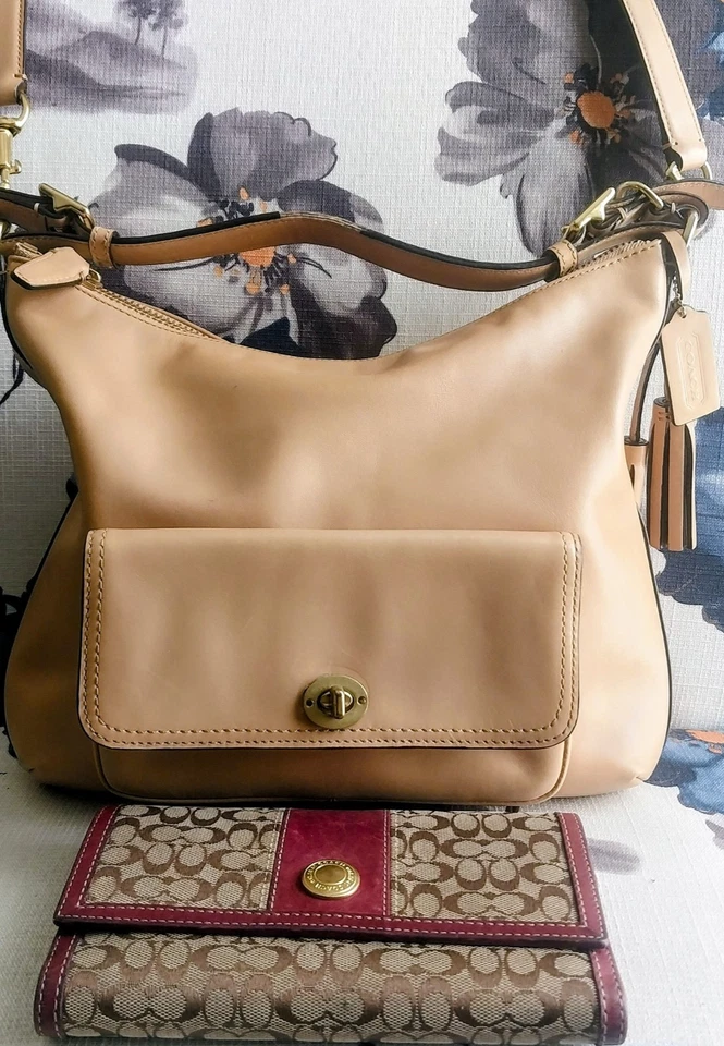 蔻驰 Courtenay 皮革流苏行李袋米色流浪汉斜挎包带钱包单肩包 — 第 1/4 张图片