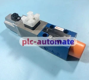 NUOVO Rexroth R900703811 VT-DFP-A-2X/G24K0/0/V valvola proporzionale DHL/FedEX/ - Foto 1 di 3