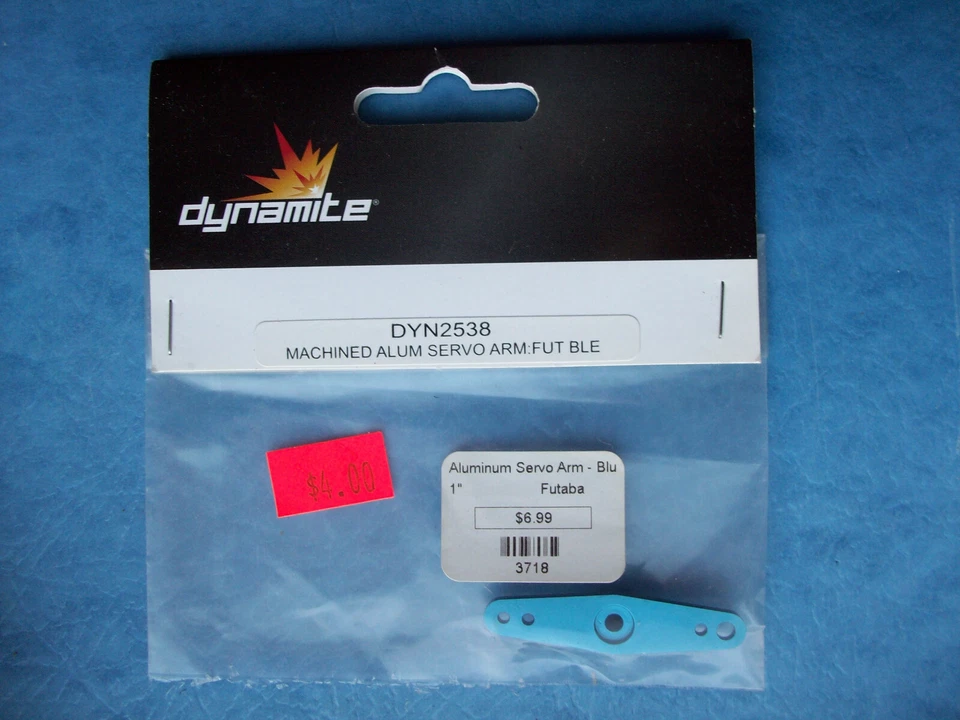 GENUINE DYNAMITE 2538 MACHINED ALUMINIUM BLUE SERVO ARM FUTABA DYN2538 NIP - Image 1 of 1