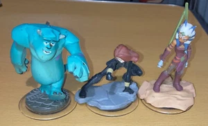PAQUETE DE FIGURAS DISNEY INFINITY SULLEY VIUDA NEGRA ASHOKA TANO NIÑOS DIVERSIÓN FAMILIAR - Imagen 1 de 9