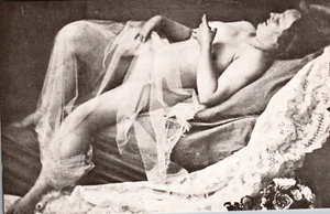 Girl Nude on Bed Vintage Postcard - Picture 1 of 1