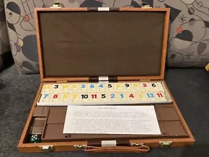 Rummy Spiel Lederkoffer Gesellschaftsspiel Familienspiel komplett deluxe 106 - Bild 1 von 3