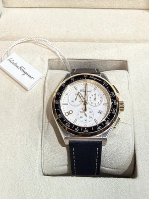 Reloj deportivo cronógrafo Salvatore Ferragamo 1898 43 mm. Bisel taquímetro tono dorado Foto 1 de 4