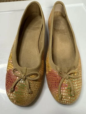 Zapatos planos de ballet para mujer Aerosoles talla 7,5 sin cordones multicolor imitación serpiente Foto 1 de 4
