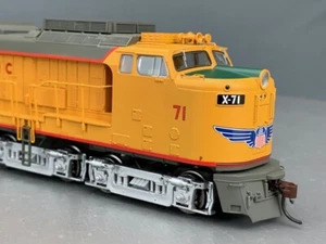 HO Athearn Ready-To-Roll Gas Turbine Locomotive Union Pacific #71 DC HO1050 - Picture 1 of 12