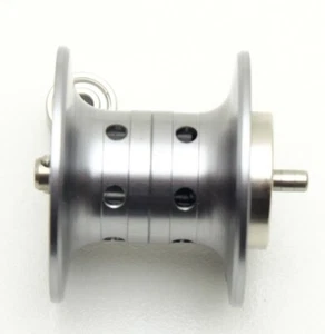 Genuine Spool Daiwa Tatula 103H-TW with two bearings No problem with using - Picture 1 of 4