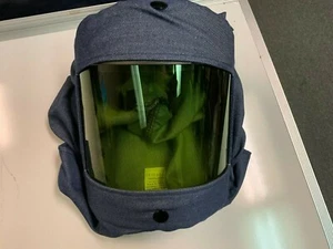 ¡NUEVO! Capucha Oberon ARC15-A3, 15 cal/cm2: tiene adaptadores de tapa dura ranurados - Imagen 1 de 6