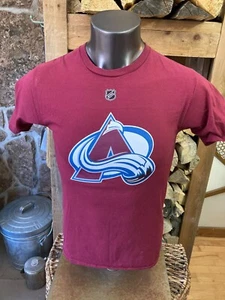 Colorado CO Avalanche NHL Hockey short sleeve shirt MacKinnon #20 mens small S - Picture 1 of 8
