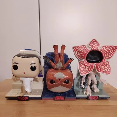 Collezione Completa 3 Funko Pop Stranger Things Kinder Gran Sorpresa Nuovi - Immagine 1 di 4