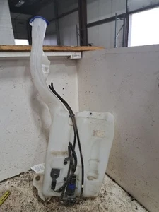 Washer Reservoir/Bottle Assembly 2019 Nautilus Sku#4154966 - Picture 1 of 6