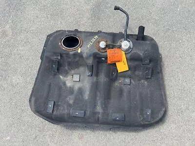 MONTAJE TANQUE GASOLINA METAL HYUNDAI AZERA 12-13 18,5 GALONES Foto 1 de 4