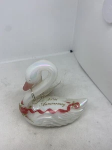 Fenton Art Glass Iridescent Swan Figurine 40th Anniversary- Hand-painted- Signed - Picture 1 of 6