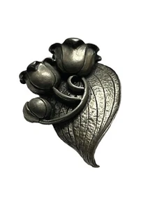 Seagull Pewter 2006 Lily of the Valley Flowers Brooch Floral Pin 25.7g 2 Inches - Picture 1 of 9