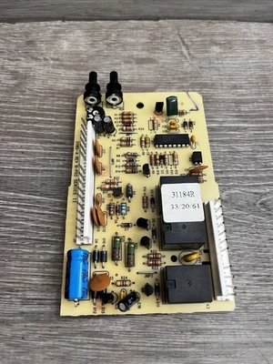 Genie Circuit Board 31184R Intellicode  Screw Drive Garage Door Opener - Image 1 of 3