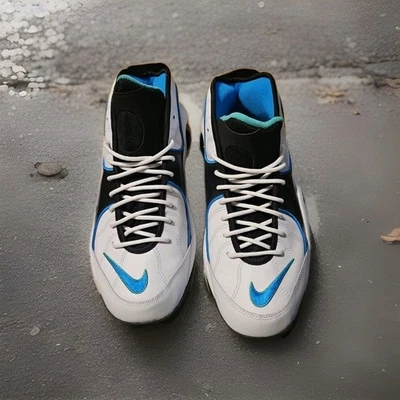 Nike  Dm0524-100 Size 12 - Image 1 of 4