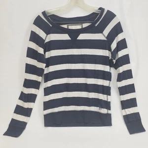 Abercrombie & Fitch Navy/White Striped 3/4 Sleeve Scoop Neck Shirt Size S EUC - Picture 1 of 4
