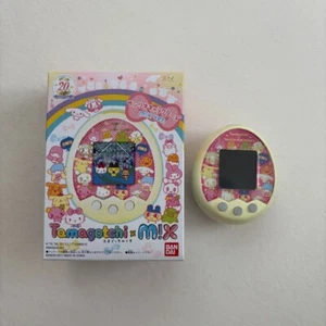 Tamagotchi Mix Sanrio Personajes m!x ver Toy Bandai 2017 De Japón Excelente - Imagen 1 de 9