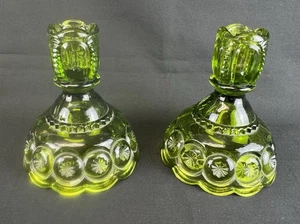 Vintage Pair Of Moon And stars L.E Smith Green Glass Candle Stick Holders - Picture 1 of 10