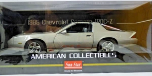Sun Star Maßstab 1:18 Chevrolet Camaro IROC-Z 1985 silber mit grauen Sitzen - Bild 1 von 2