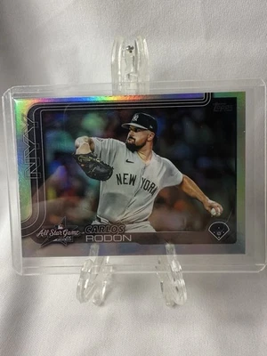 Actualización Topps 2025 Carlos Rodon All Star Game Rainbow Foil #ASG-38 Yankees Foto 1 de 2
