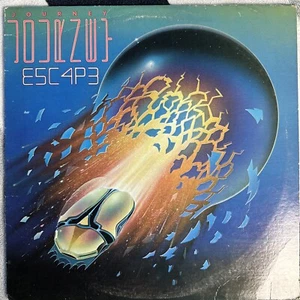 JOURNEY - ESCAPE VG++ Columbia 37408 EMBOSSED COVER W/ORIGINAL SLEEVE 1981 - Foto 1 di 24