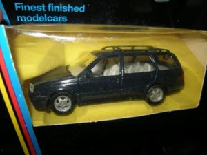 1:43 Schabak VW Golf III Variant azul oscuro en embalaje original - Imagen 1 de 1