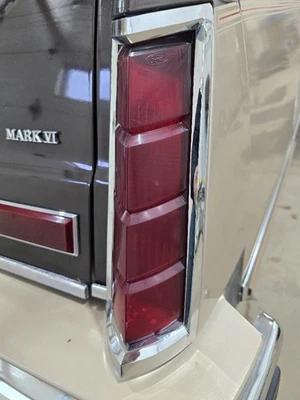 Passenger Right Tail Light Fits 80-83 LINCOLN MARK SERIES 626673 - Image 1 of 4