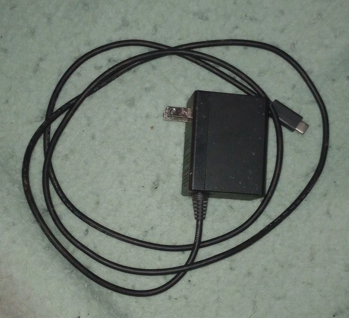 HAC-002 Original Nintendo Switch Adaptador de CA Cargador de Alimentación USB Tipo C USADO Foto 1 de 1