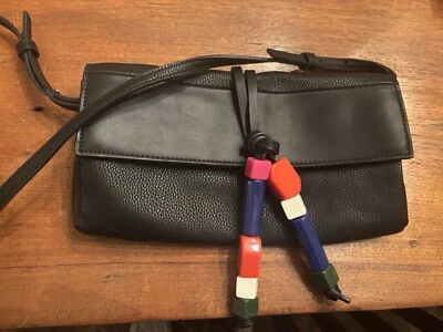 Bolsa tiracolo French Connection bloco borla - Imagem 1 de 4