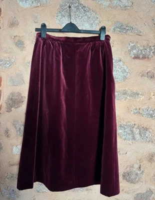 Vintage Jaeger velvet midi skirt UK size 16Perfect condition. Burgandy Deep Red - Image 1 of 4