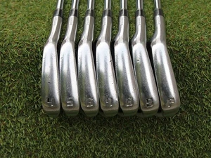 ◼️7pcs◼️ Lefty Bridgestone TOURSTAGE X-BLADE 701 Iron Set 7clubs 4-9,P DG S200 - Picture 1 of 9