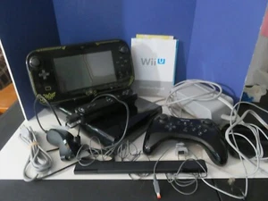 Nintendo Wii U Deluxe Konsole - Legend of Zelda Windwaker HD Limited Edition - Bild 1 von 12