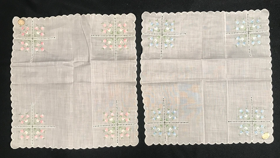 Lote 2 Pegatinas Pañuelo Floral Algodón AUSTRIA Bordadas Todas las Esquinas Dibujadas Foto 1 de 4
