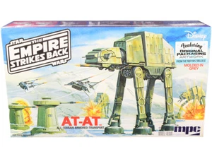 MPC MPC950 Skill 2 Model Kit AT-AT Star Wars: The Empire Strikes Back 1/100 - Picture 1 of 1