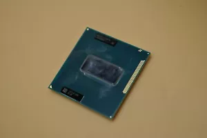 Procesador portátil Intel SR0T4 Core i3 3110M 2,40 GHz - Imagen 1 de 2