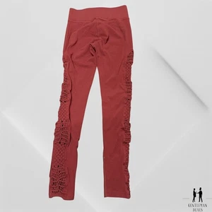 Carbon 38 Tanjung Legging Red Dahlia XSmall XS Sayang Macrame - Picture 1 of 7