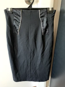 Cue knee length business skirt size 8 pencil black with white detailing stretchy - Picture 1 of 5