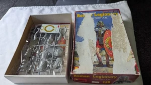 MiniArt Roman Legionary 1st Century AD 1:16 Model Kit #16005 - BOX DAMAGED - Picture 1 of 8