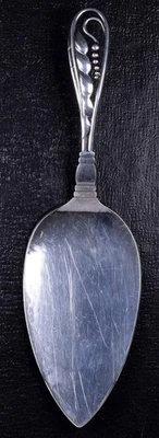 Servidor de pastelería sólida Georg Jensen Dinamarca variación de patrón de flores 7 7/8" 63 g Foto 1 de 4