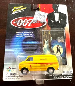 2002 JOHNNY LIGHTNING JAMES BOND 007 40TH ANNIVERSARY DIECAST AMBULANCE - Picture 1 of 2