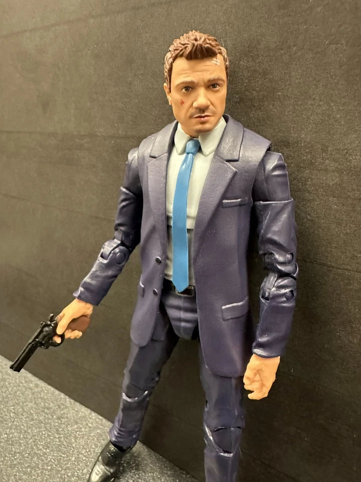 Figura personalizada Hasbro (Mike McLusky) Paramount+ MAYOR OF KINGSTOWN de 6" con pistola Foto 1 de 4