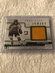 08/09 ITG GU Heroes/Prospect Kyle DeCoste Hockey Card #GUJ25 1v1 - Bild 1 von 1
