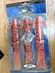 FISHING SQUID SALTWATER TACKLE-WILLIAMSON-3 SET-1 RIGGED 2 BODIES -9" H-IN PKG! - Picture 1 of 7