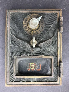 Antiker U.S. Post Office Briefkasten Tür #153 Flying Eagle Messing Zahlenschloss - Bild 1 von 3