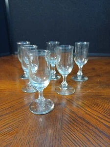 VINTAGE CRYSTAL CLEAR GLASS MINIATURE SHOT WINE GLASSES SET OF 6 - Picture 1 of 9