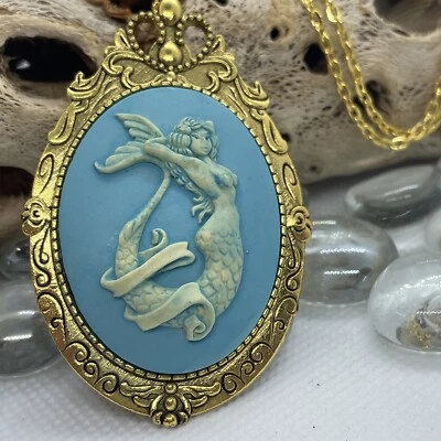 Mermaid Beach BFF Sister Sea Goddess WEDDING Siren Cameo Necklace Teal Gold New - Image 1 of 4