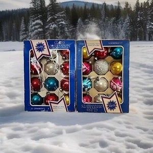 De Colección Coby 2 pulgadas Vidrio Adornos de Navidad 2 Cajas de 12 EE. UU. Varios Colores Brite - Imagen 1 de 10